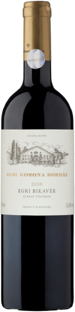 Korona Borhaz Bikavér | Hongarije | gemaakt van de druiven Cabernet Sauvignon, Kékfrankos, Merlot en turán